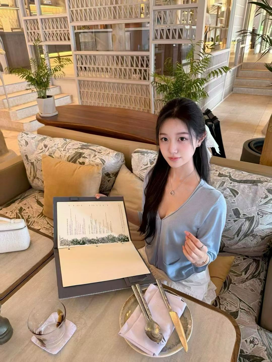 mmexport1786112986390.jpg